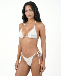 ALISON TRIANGOLO WHITE